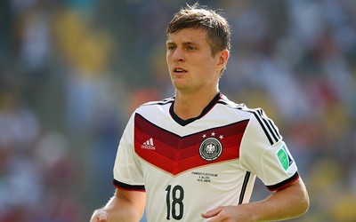 广发体育热议-巴雷拉训练中秀脚法视频疯传